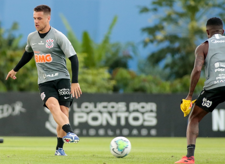 Ramiro durante penltimo treino do Corinthians antes do jogo contra o Fluminense