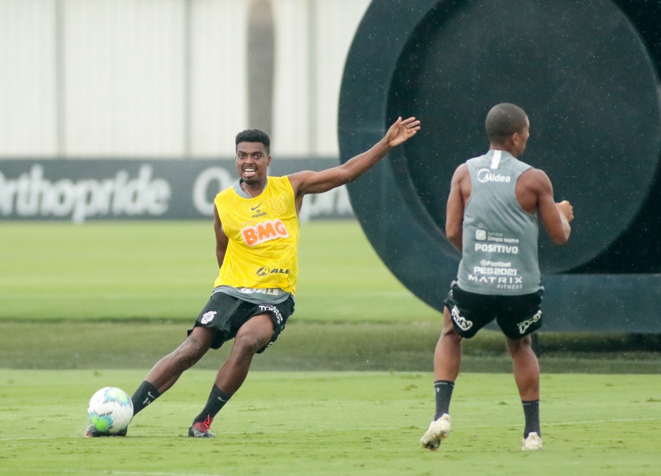 Zagueiro Jemerson durante penltimo treino do Corinthians antes do jogo contra o Fluminense