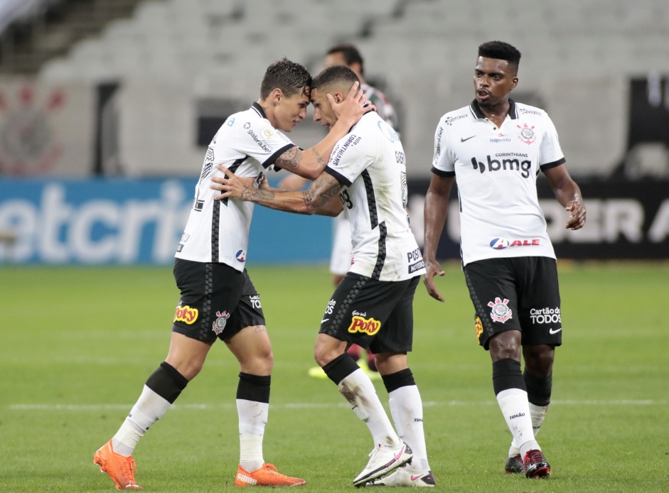 Mateus Vital e Gabriel estavam pendurados, mas não receberam amarelo contra o Fluminense Mateus Vital e Gabriel estavam pendurados, mas não receberam amarelo contra o Fluminense