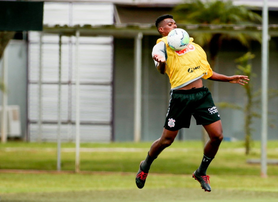 Jemerson no penltimo treino antes do Drbi desta segunda-feira