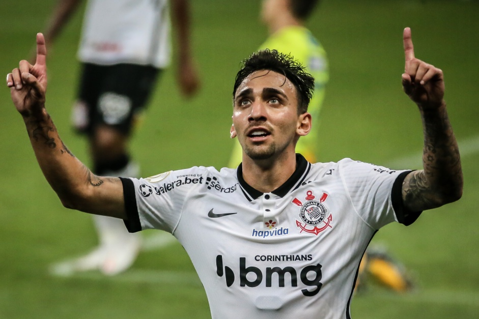 Gustavo Silva abriu o placar contra o Sport, na Neo Qumica Arena