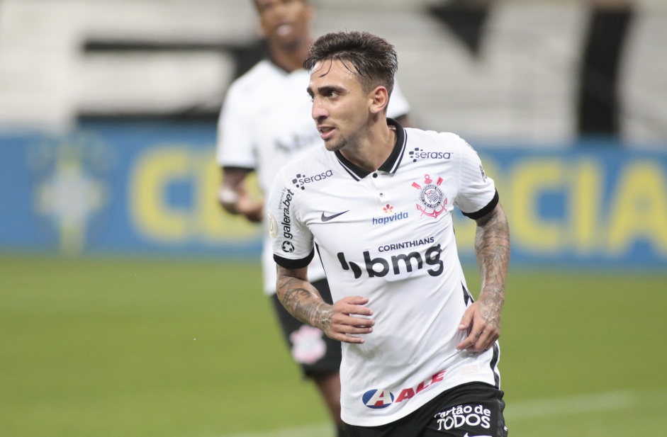 Gustavo Silva marcou o primeiro gol do Corinthians contra o Sport, pelo Brasileiro