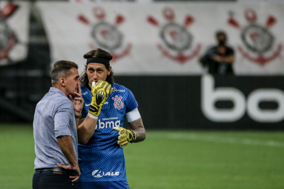 Mancini e Cssio durante partida contra o Sport, pelo Brasileiro, na Neo Qumica Arena
