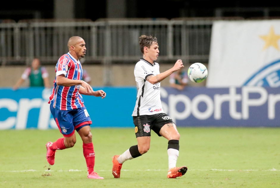 Mateus Vital em ao durante duelo contra o Bahia, pelo Campeonato Brasileiro