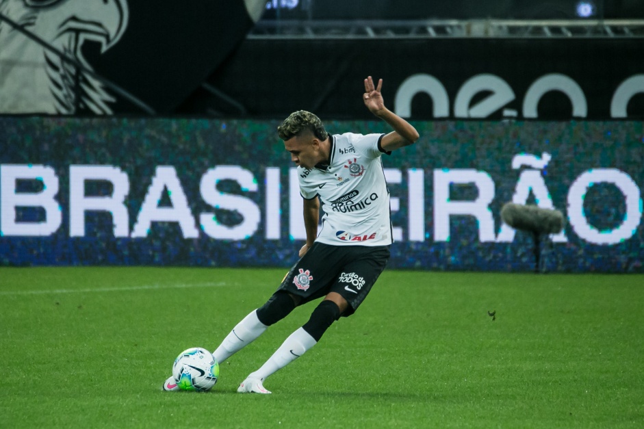 Cantillo teve atuação questionável diante do Palmeiras