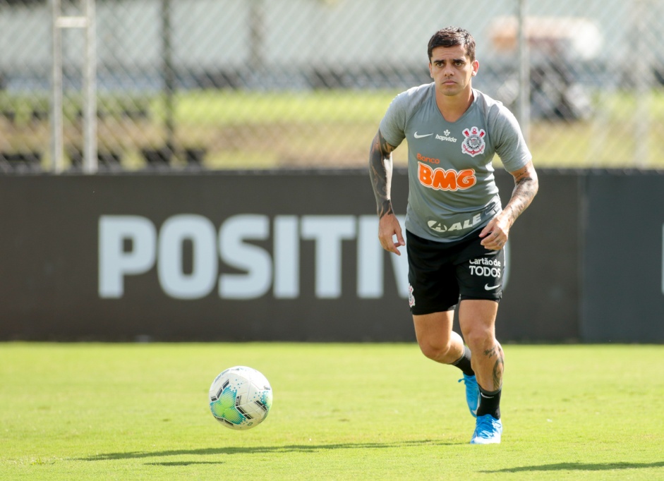 Fagner no primeiro treino depois da derrota para o Santos, pelo Brasileiro 2020