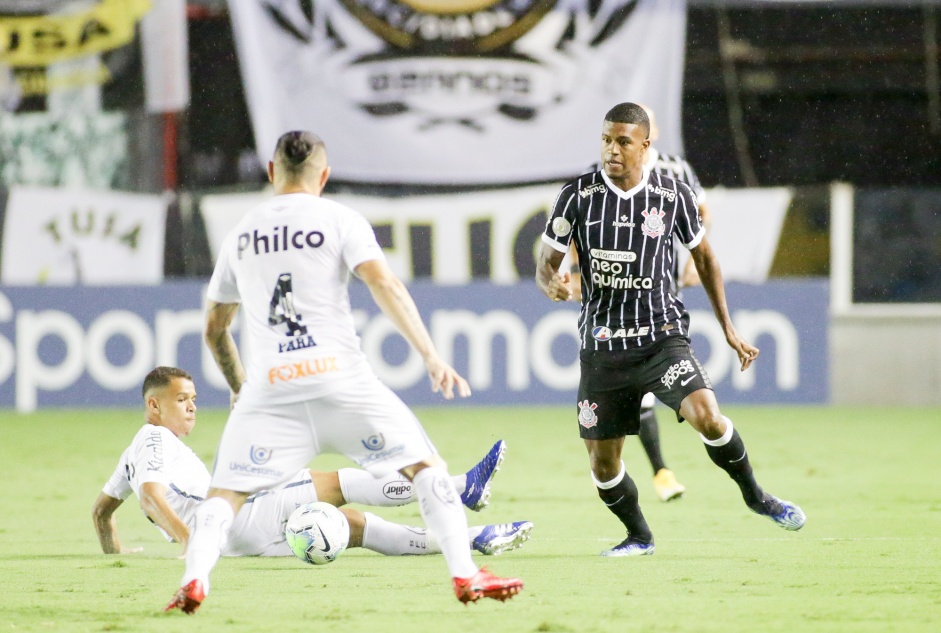 Lo Natel no jogo contra o Santos, pelo Campeonato Brasileiro 2020, na Vila Belmiro