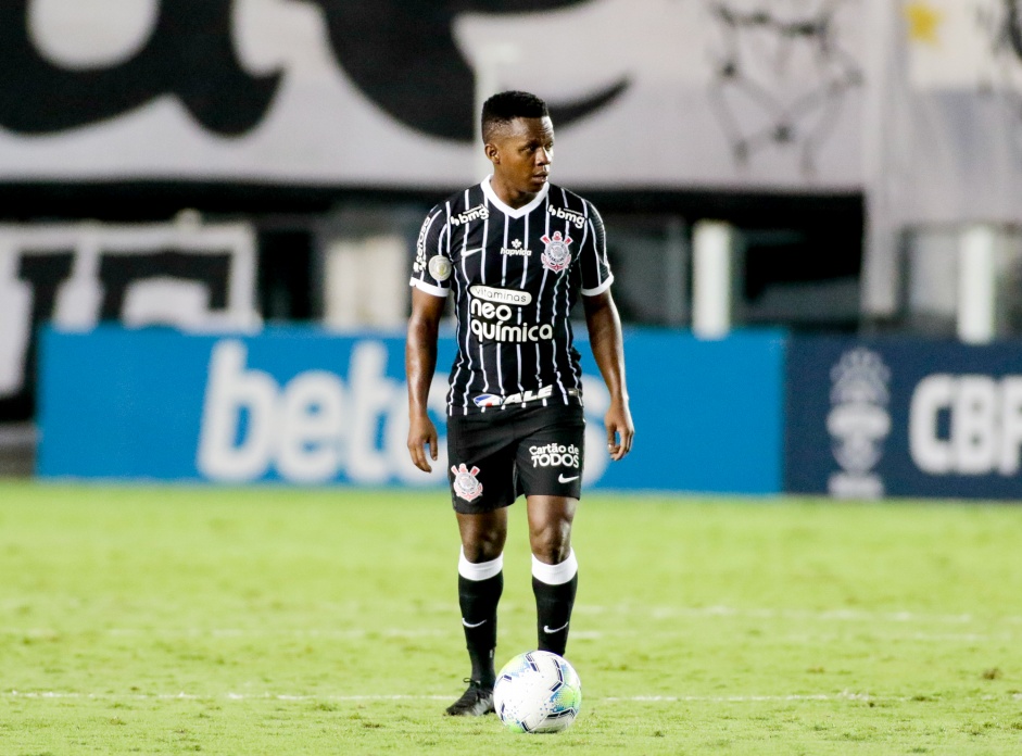 Meia Cazares durante partida entre Corinthians e Santos, na Vila Belmiro, pelo Brasileiro