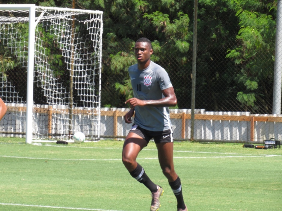 Richard Caimmy durante jogo-treino entre os times Sub-20 e Sub-23 do Corinthians