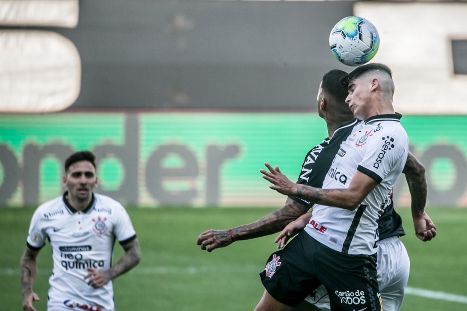 Araos no jogo contra o o Vasco, na Neo Química Arena, pelo Brasileirão