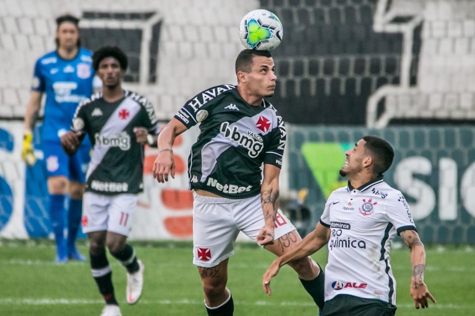 Gabriel no jogo contra o o Vasco, na Neo Química Arena, pelo Brasileirão
