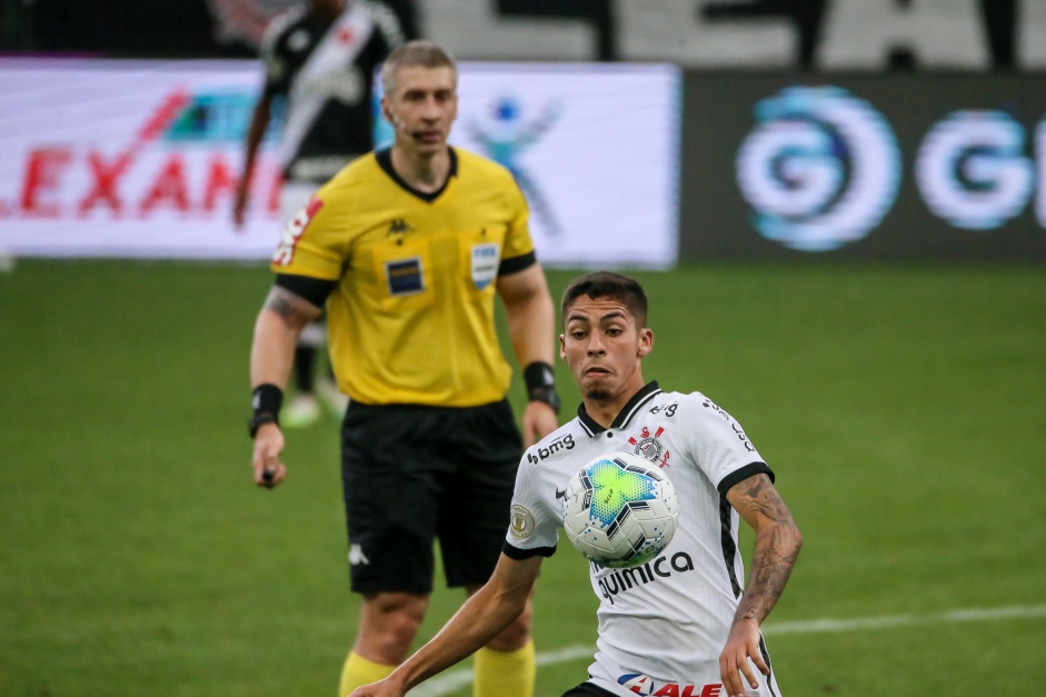 Gabriel Pereira no jogo contra o Vasco, na Neo Química Arena, pelo Brasileirão