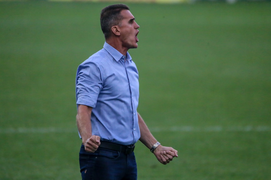 Vagner Mancini  contestado pela torcida do Corinthians