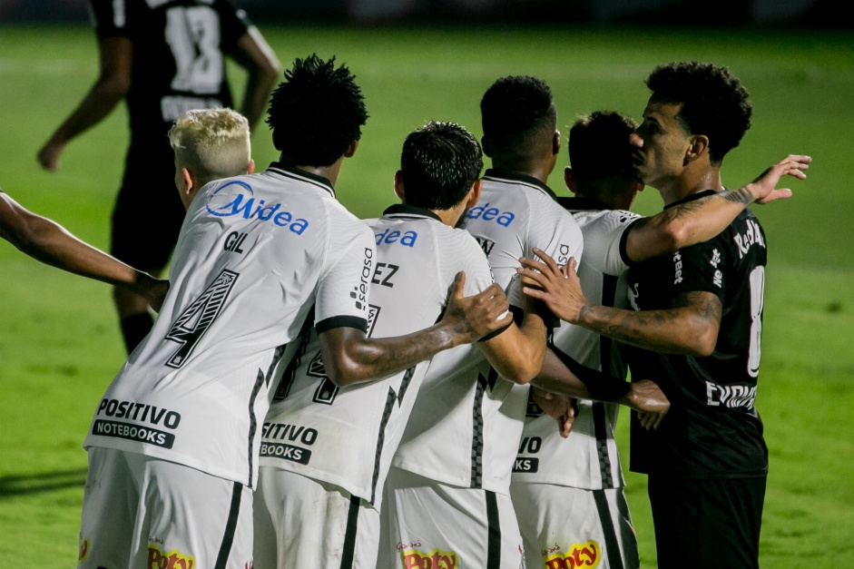 Jogadores do Timo no jogo entre Corinthians e Red Bull Bragantino, pela estreia do Paulisto 2021