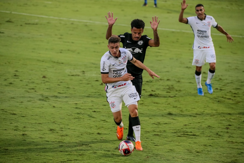 Corinthians e Red Bull Bragantino fizeram jogo equilibrado na estreia do Paulistão