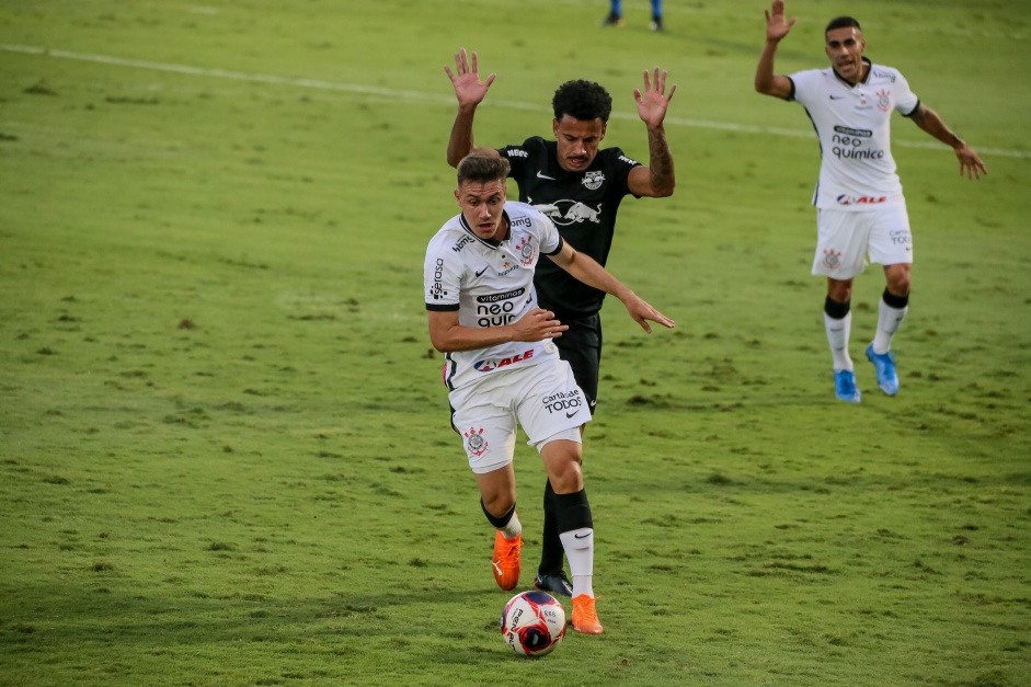 Corinthians e Red Bull Bragantino fizeram jogo equilibrado na estreia do Paulisto