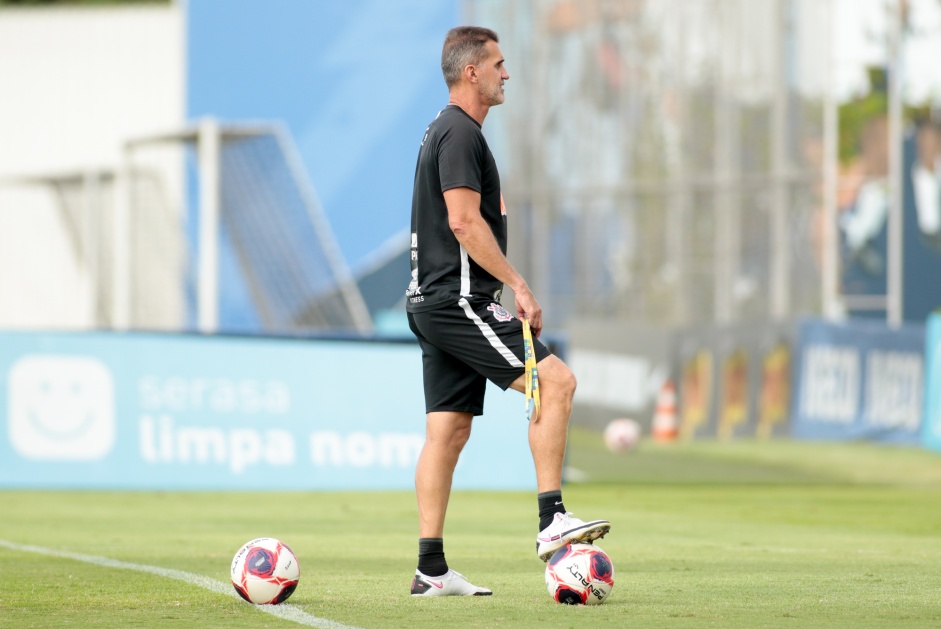 Mancini durante treino preparatrio para o jogo entre Corinthians e Palmeiras