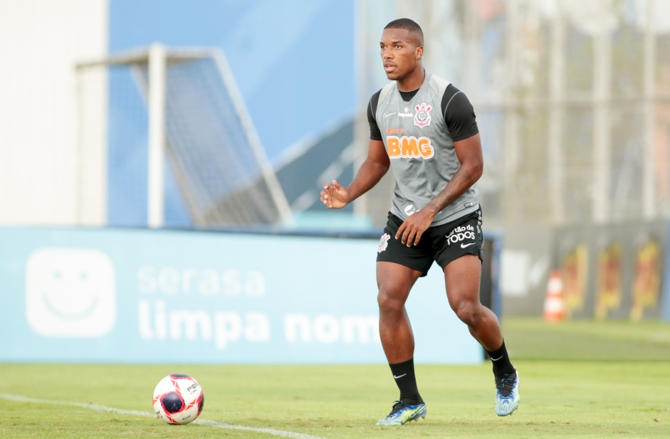 Volante Xavier  um dos jogadores sub-21 mais utilizados pelo Corinthians no ltimo Brasileiro