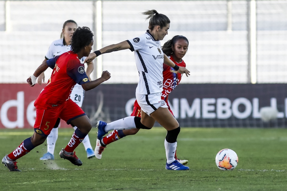 Gabi Zanotti na estreia da Libertadores Feminina contra o El Nacional