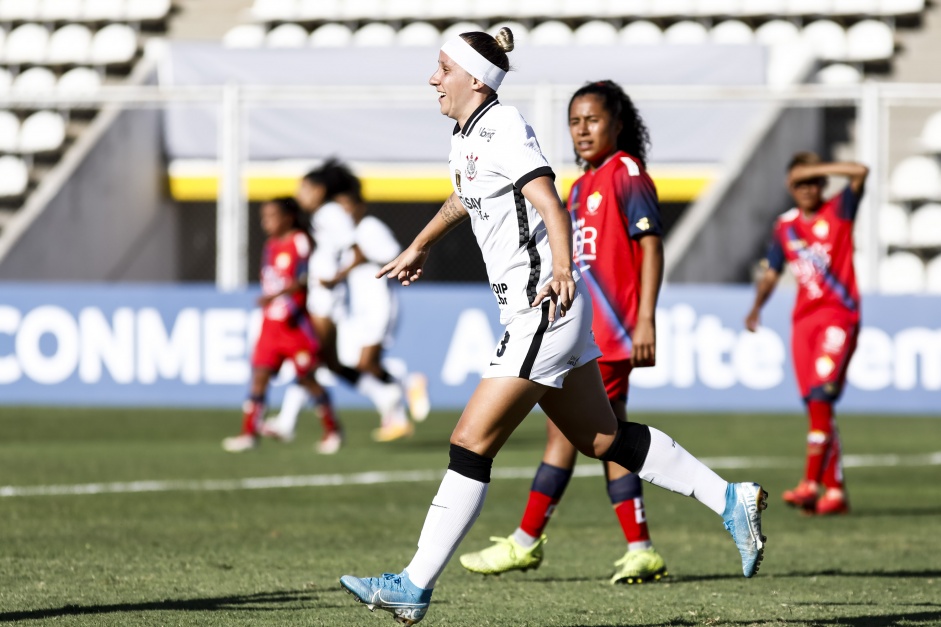 Pardal durante goleada sobre o El Nacional, pela Copa Libertadores Feminina