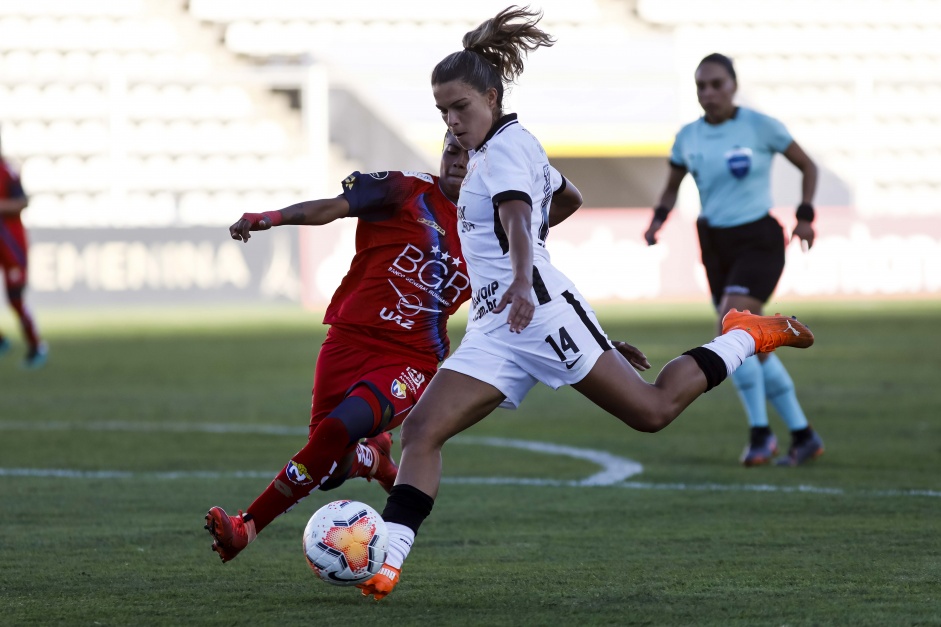 Tamires na estreia da Libertadores Feminina contra o El Nacional