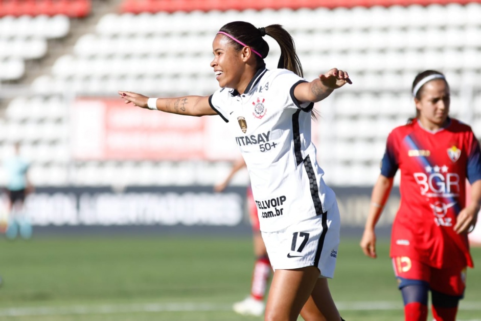 Victria comemorando gol contra o El Nacional-EQU, pela Copa Libertadores Feminina