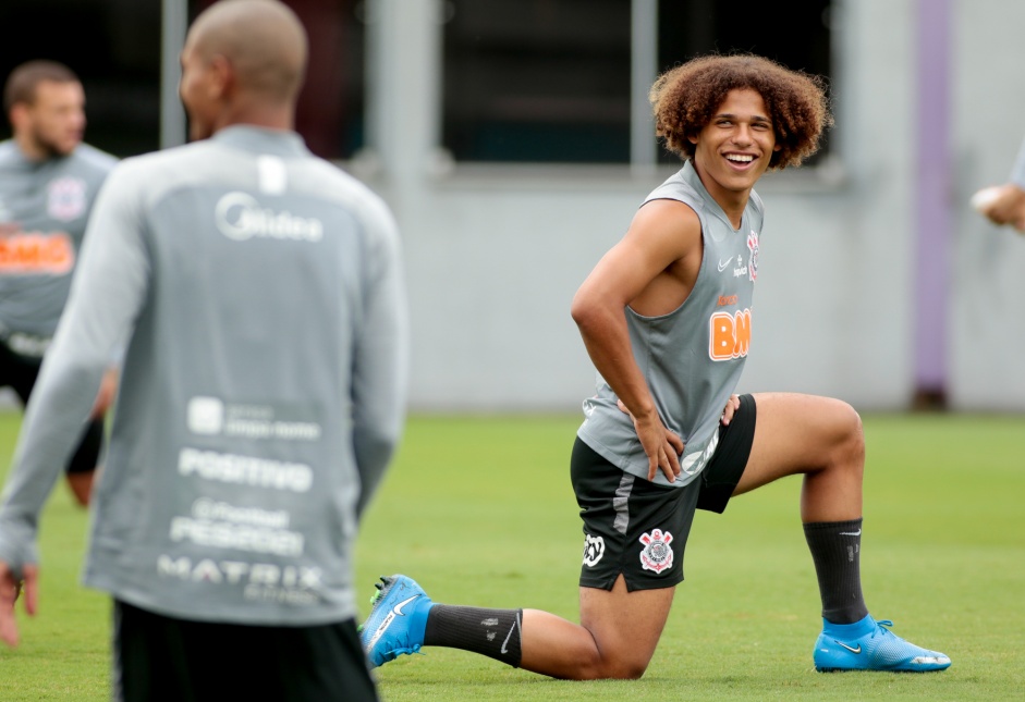 Guilherme Biro no ltimo treino antes do jogo contra a Ponte Preta