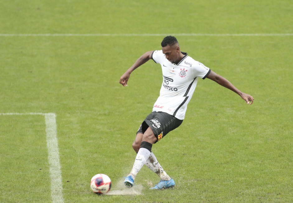 Atacante Jô no jogo contra a Ponte Preta, na Neo Química Arena, pelo Campeonato Paulista Atacante Jô no jogo contra a Ponte Preta, na Neo Química Arena, pelo Campeonato Paulista