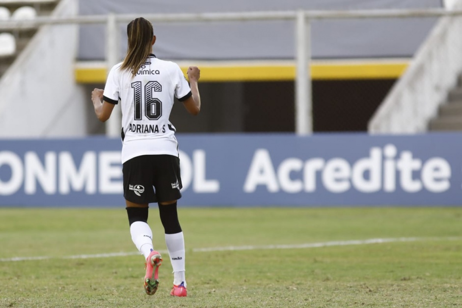 Adriana no jogo contra o Amrica de Cali, pela Copa Libertadores Feminina