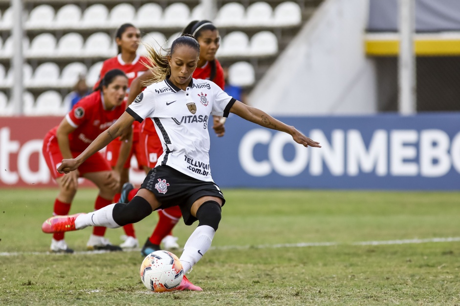 Adriana no jogo entre Corinthians e Amrica de Cali, pela Copa Libertadores Feminina