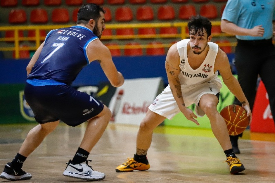 Corinthians x Braslia pelo 2 turno do NBB 2020/21 no Ginsio Professor Hugo Ramos