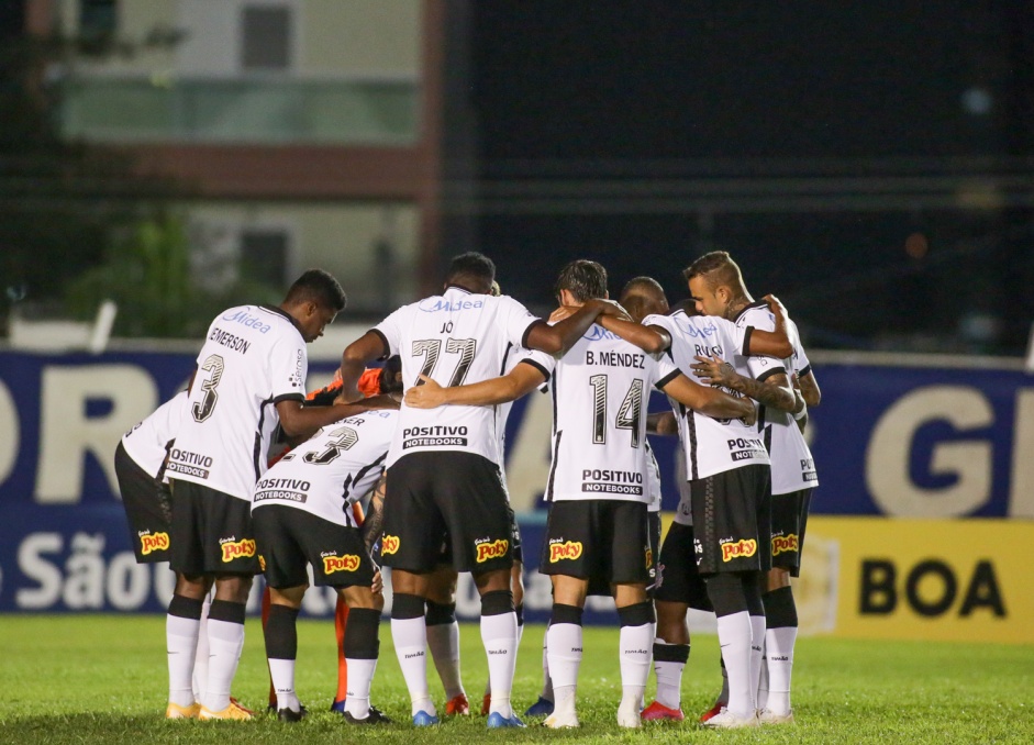 Elenco do Corinthians antes de enfrentar o So Caetano pelo Paulisto 2021