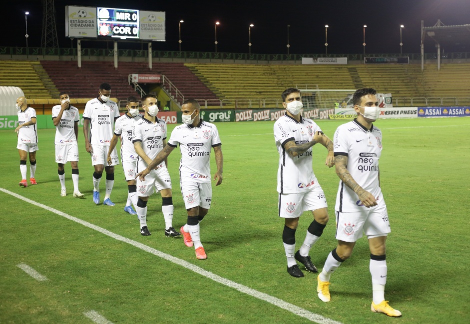 Corinthians e Retr se enfrentam no Rio de Janeiro nesta sexta-feira