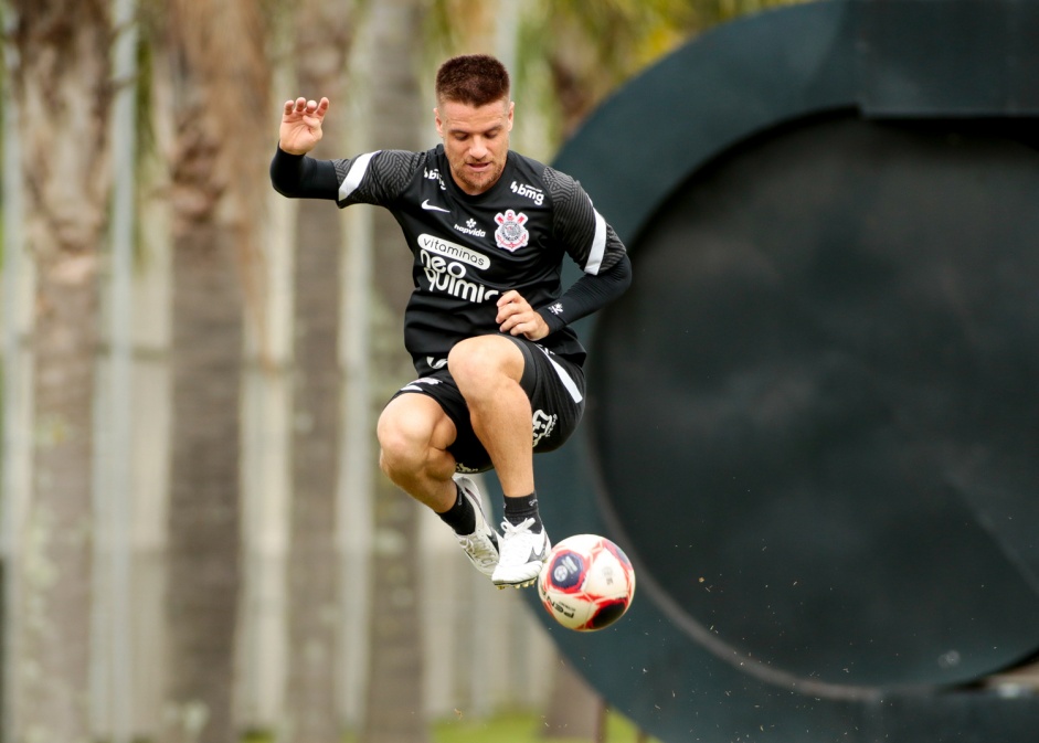 Ramiro est de volta ao Corinthians a pa