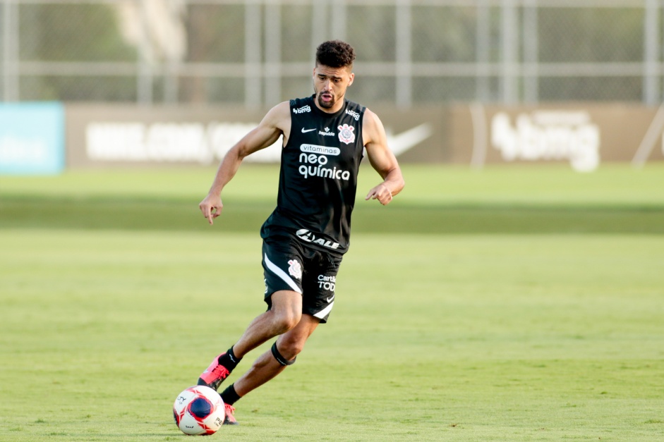 Léo Santos relembrou período complicado com sequência de lesões Léo Santos relembrou período complicado com sequência de lesões