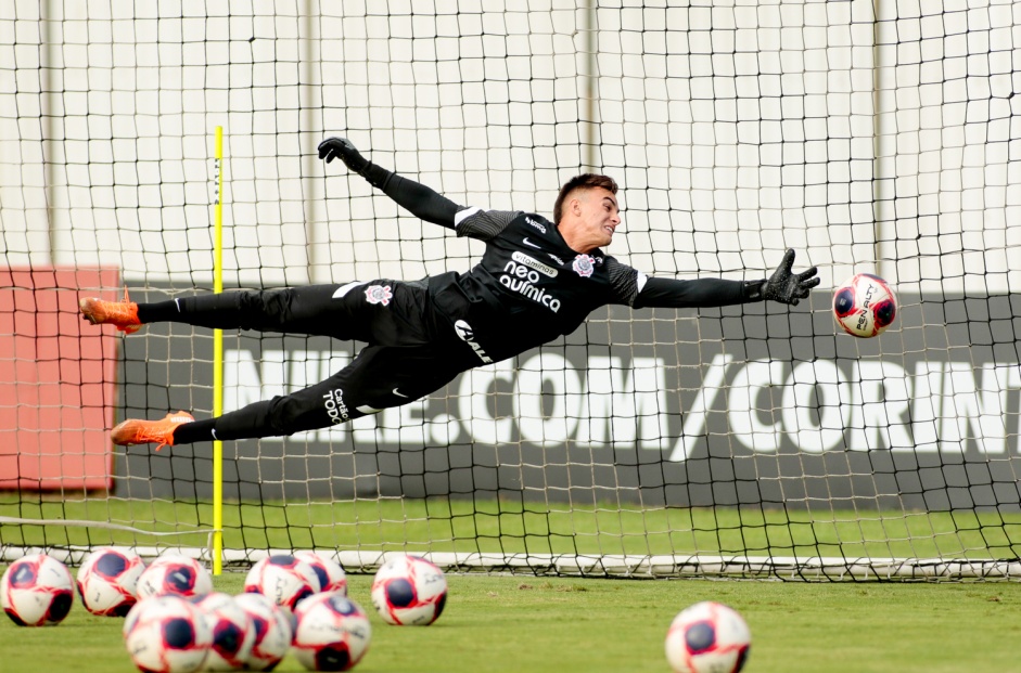 No CT Dr. Joaquim Grava, Matheus Donelli segue em treinamento sob o comando de Vagner Mancini