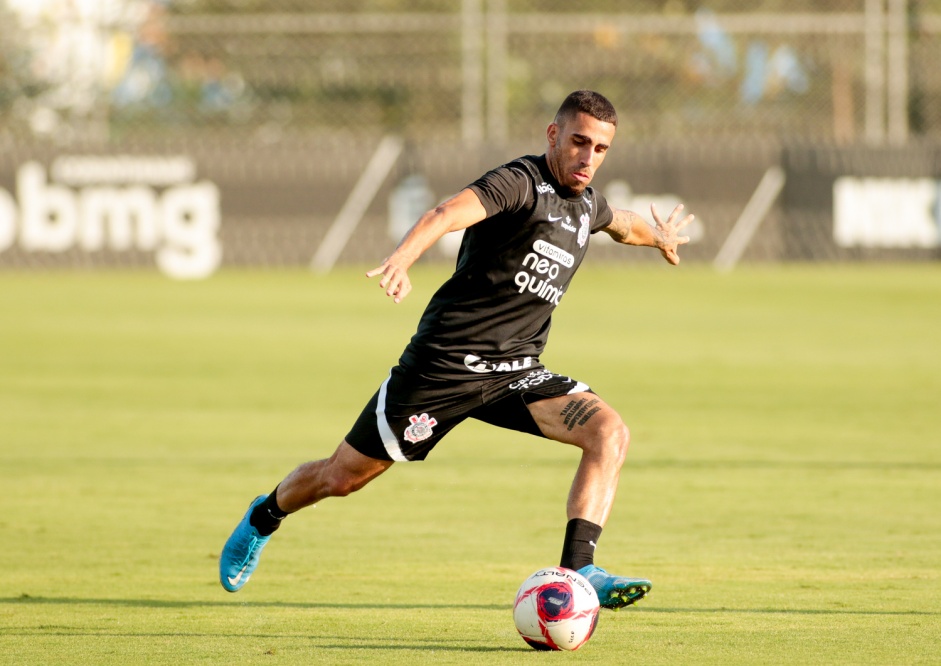 Volante Gabriel est descontente com o momento do Corinthians; jogador deve completar 198 jogo pelo Timo nesta noite