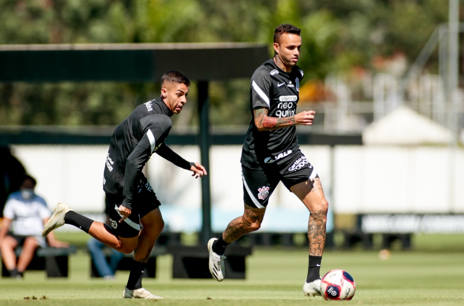 Luan volta a ser titular do Corinthians nesta tera-feira