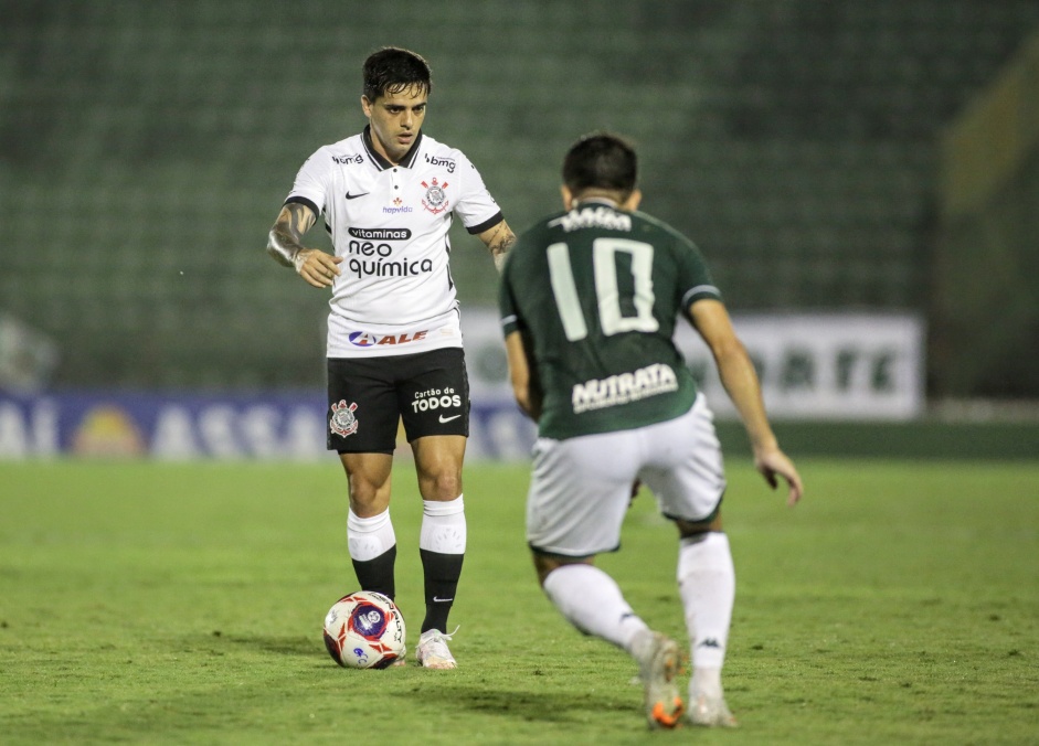 Fagner durante jogo entre Corinthians e Guarani, no Brinco de Ouro da Princesa, pelo Paulisto