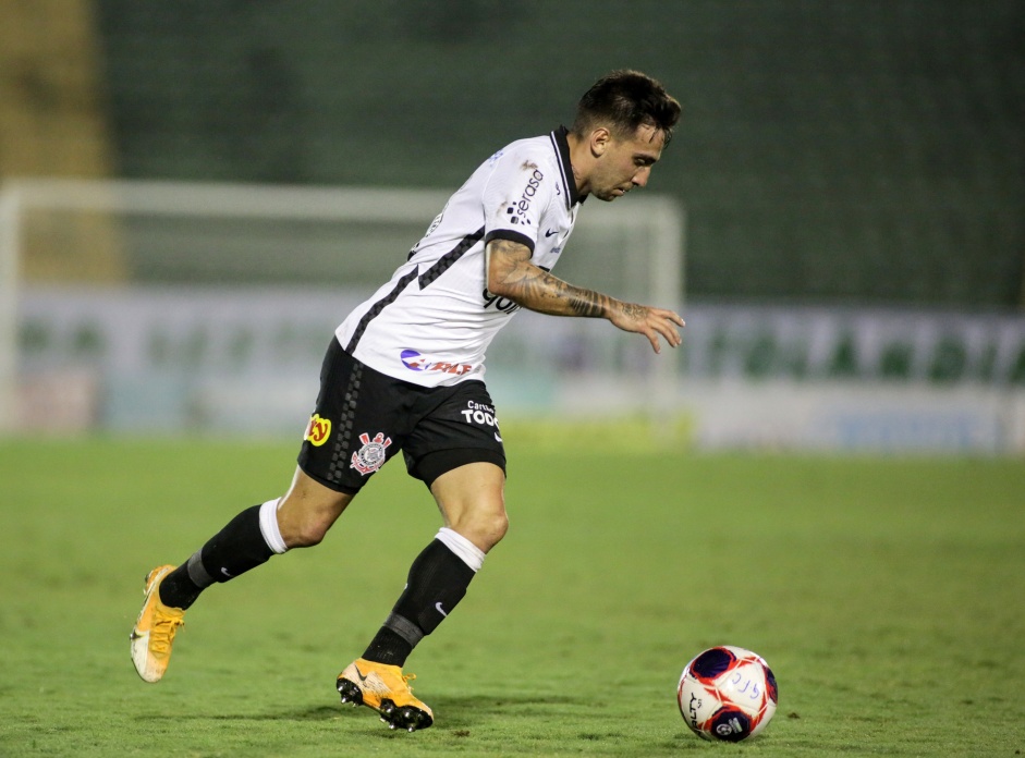 Gustavo Silva no duelo contra o Guarani, em Campinas, pelo Campeonato Paulista