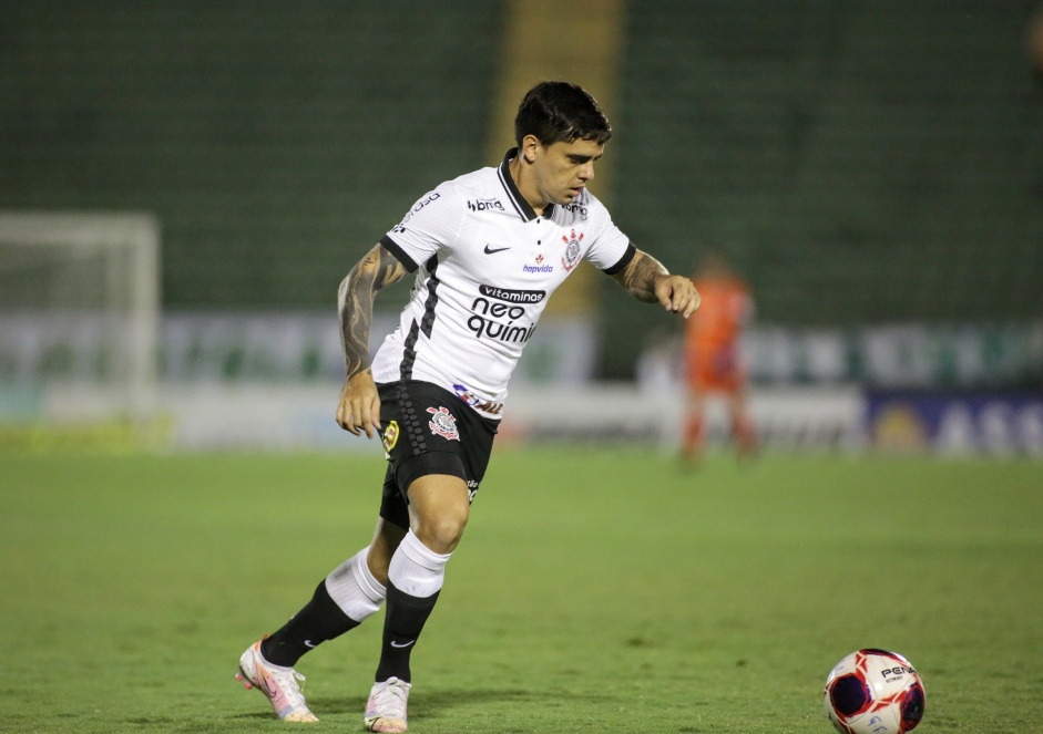 Lateral Fagner atuando no jogo entre Corinthians e Guarani, em Campinas, pelo Paulistão
