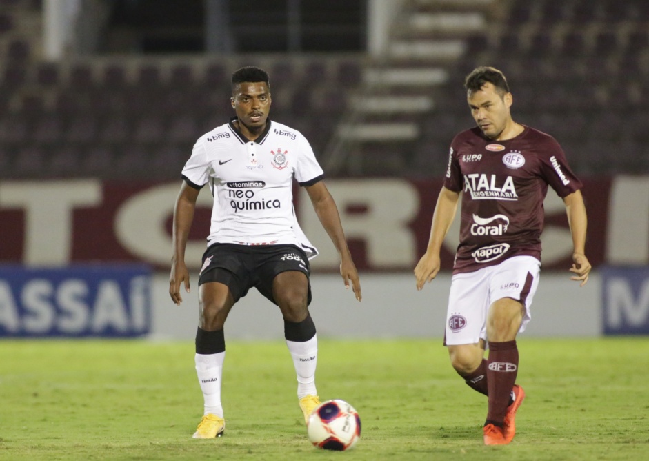 Jemerson durante jogo entre Corinthians e Ferroviária, na Fonte Luminosa