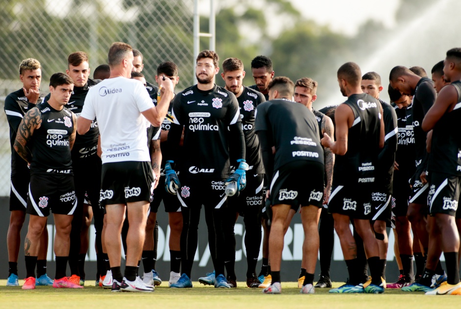 Vagner Mancini confirma lista de relacionados com mudanças em meio a maratona de jogos Vagner Mancini confirma lista de relacionados com mudanças em meio a maratona de jogos