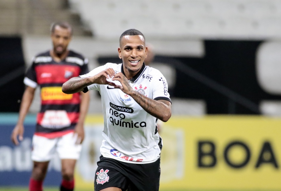 Otero marcou o primeiro gol do Corinthians contra o Ituano, pelo Campeonato Paulista