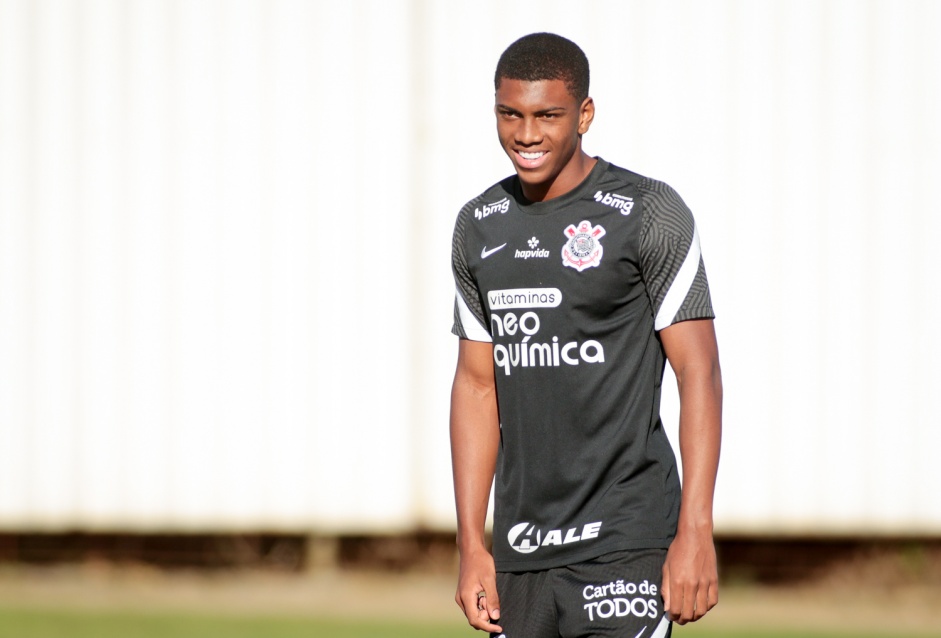Centroavante tem agradado a comisso tcnica e ser titular da equipe contra o Fortaleza