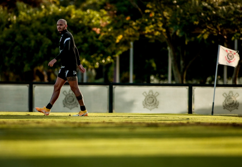 Fbio Santos durante treino preparatrio para jogo contra o River Plate-PR, pela Sul-Americana
