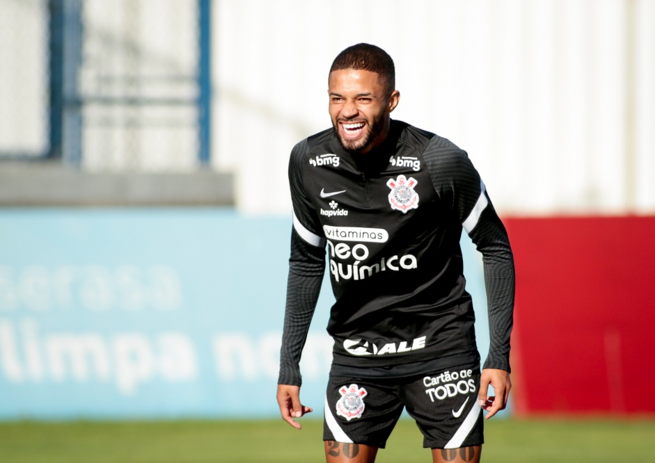 Vitinho durante treino preparatrio para jogo contra o River Plate-PR, pela Sul-Americana