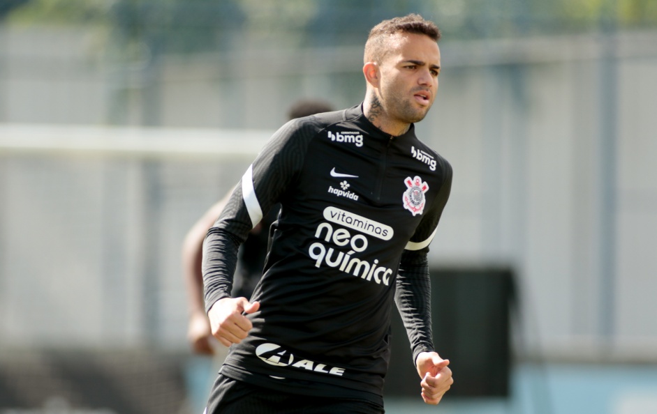 Meia Luan ainda não conseguiu mostrar um grande futebol com a camisa do Corinthians Meia Luan ainda não conseguiu mostrar um grande futebol com a camisa do Corinthians