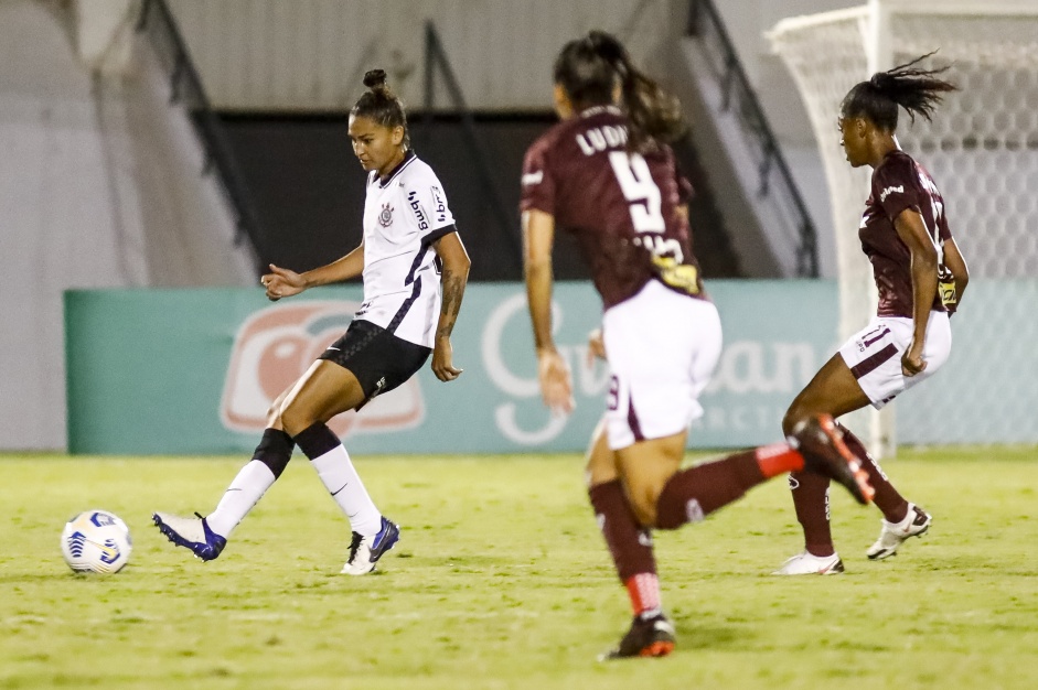 Poliana em partida entre Corinthians e Ferroviria, pelo Campeonato Brasileiro Feminino