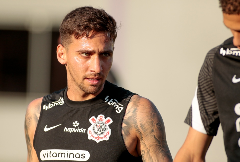 Gustavo Silva no ltimo treino do Corinthians antes do jogo contra o Santos, pelo Paulisto